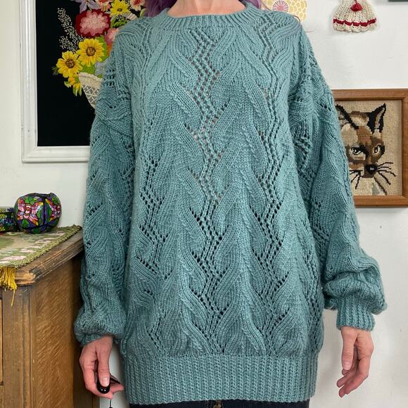 Vintage Chunky Oversized Sweater, 1970s Hand Knit Blue Crewneck, OS Plus Sz - Picture 5 of 10